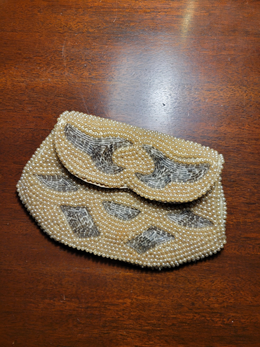 La Regale Pearl Beaded Cream and Silver Evening Clutch